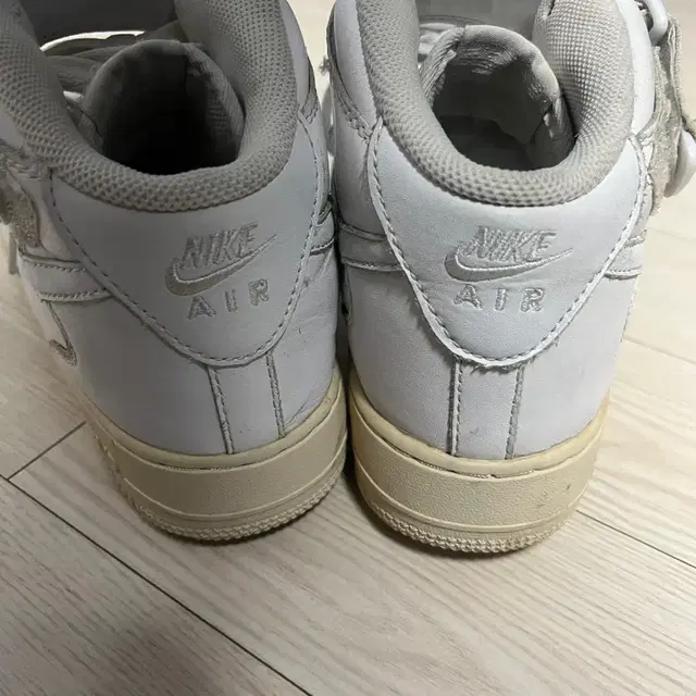 에어포스 미드 (AIR FORCE MID)