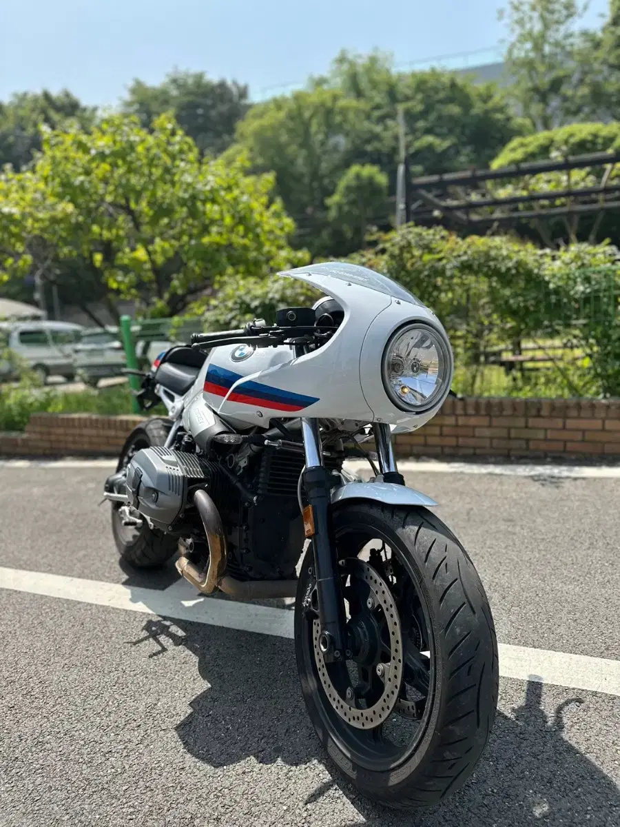 BMW 알나이티 R9t레이서