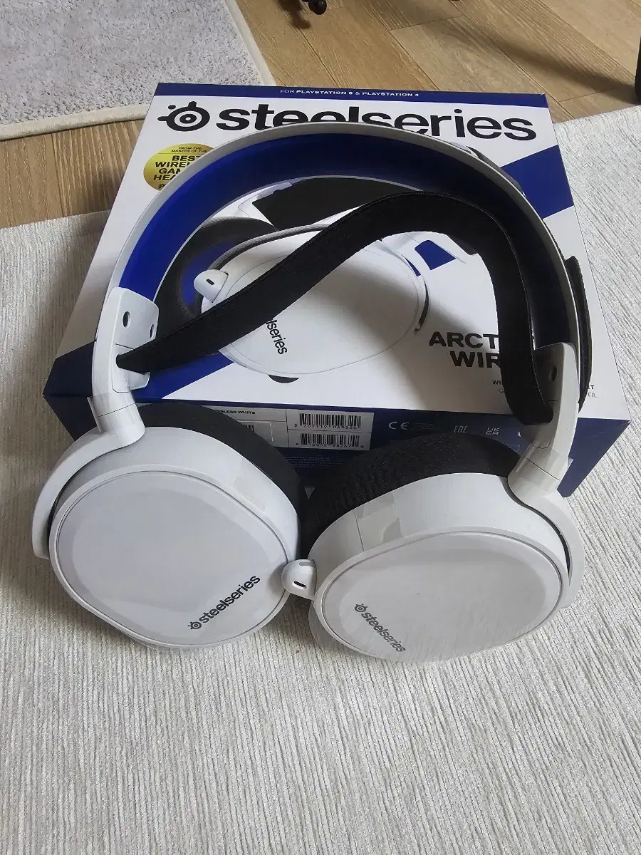 Steel arctis 7p+ headset almost new for sale