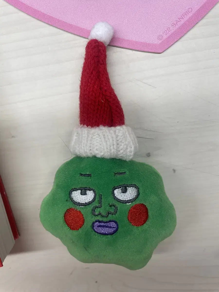 Mobsaiko100 Ekubo doll Stress Ball Santa Hat Set