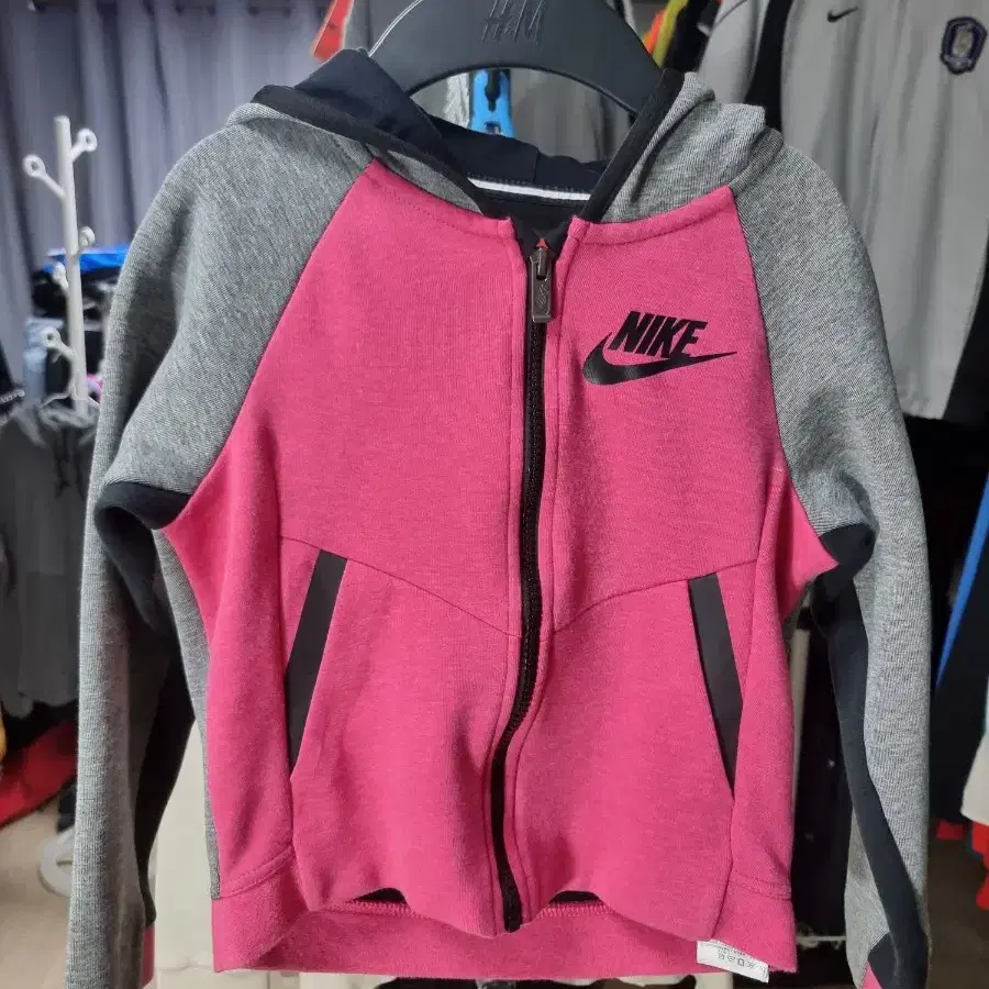 [키즈6~7] NIKE 나이키 키즈 테크팩 후드 집업 자켓 그레이 핑크