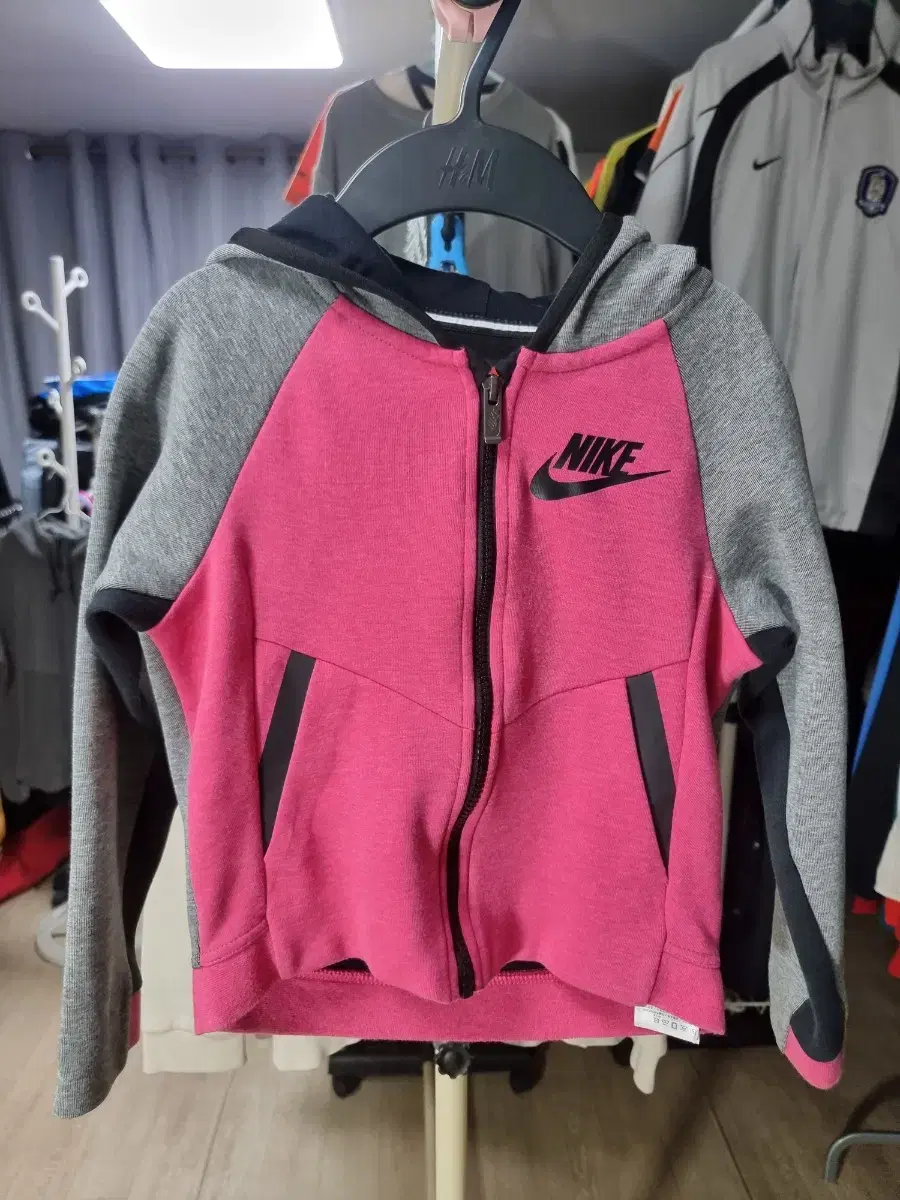 [키즈6~7] NIKE 나이키 키즈 테크팩 후드 집업 자켓 그레이 핑크