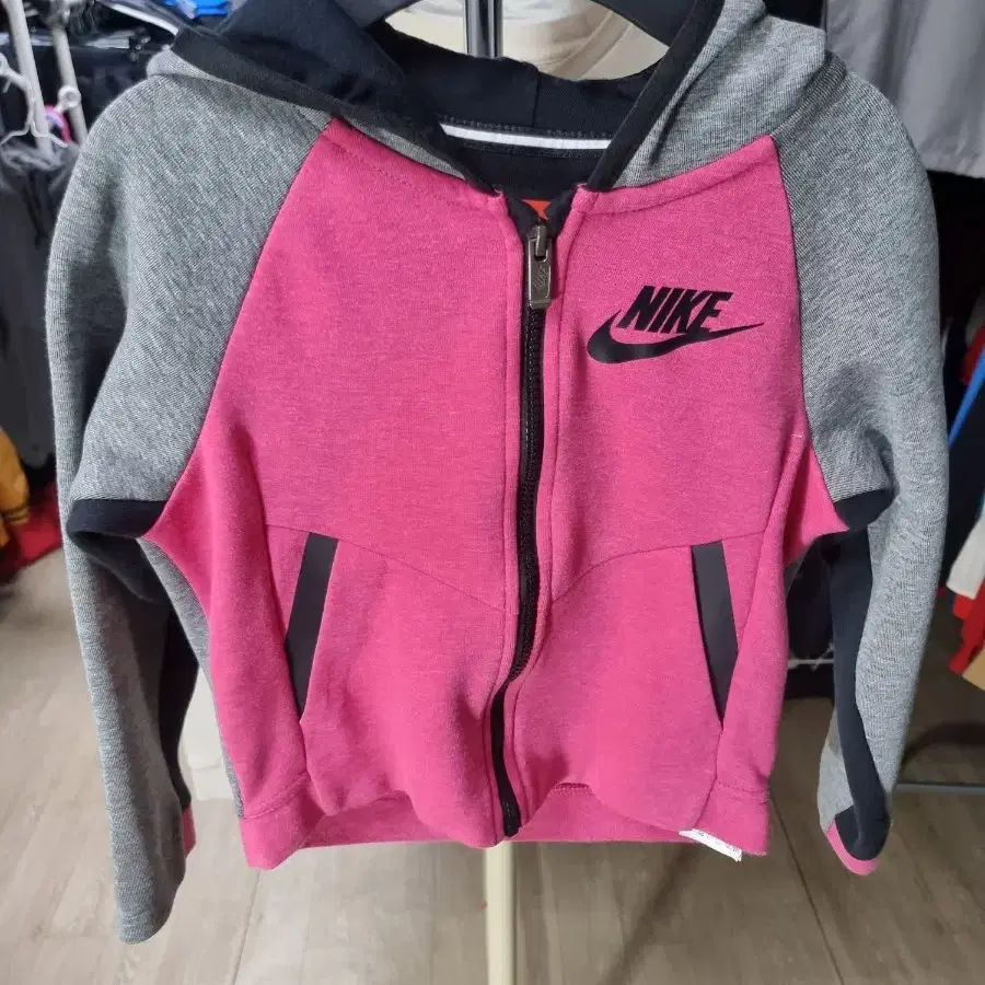 [키즈6~7] NIKE 나이키 키즈 테크팩 후드 집업 자켓 그레이 핑크