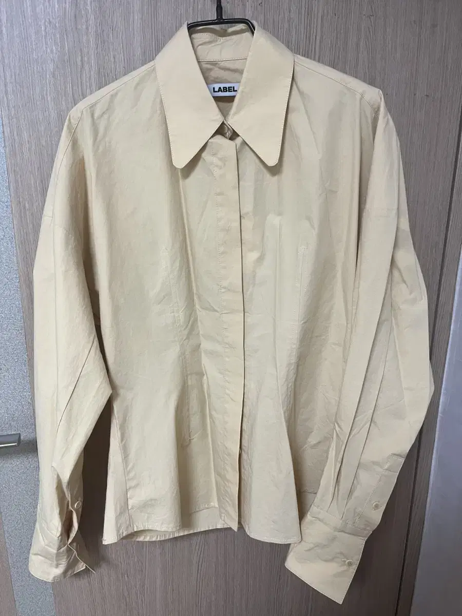 라벨아카이브 셔츠 structured long sleeve shirt