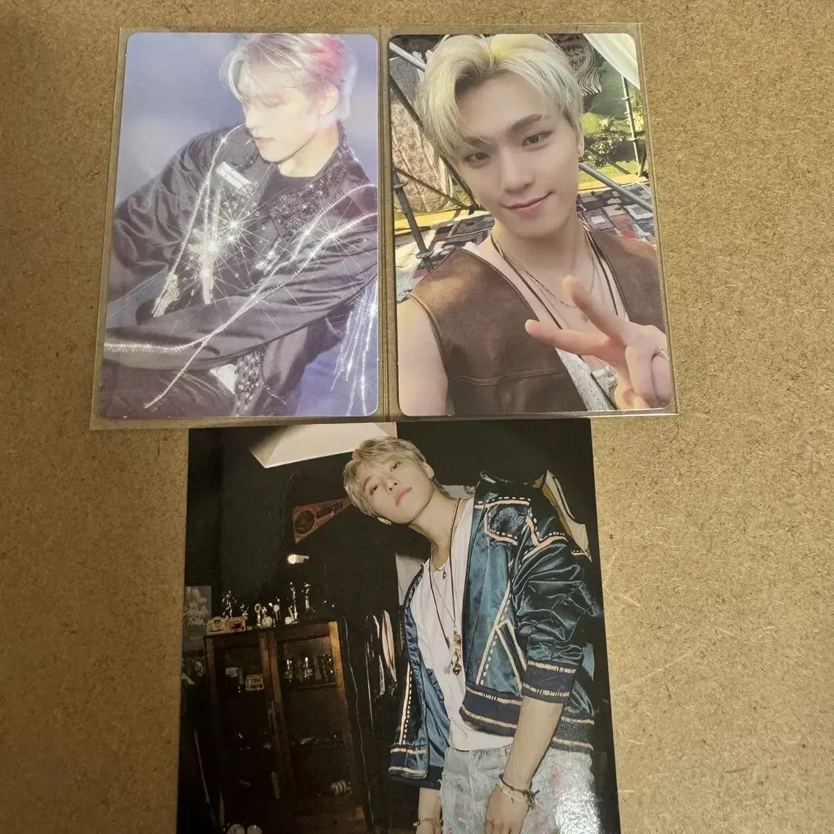 SeventeenHeaven dino photocard ,stickers