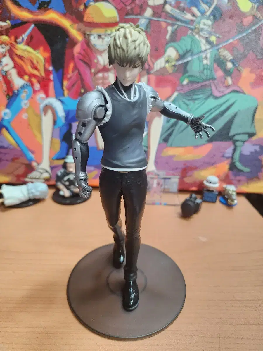 One Punch Man Xenos Figures