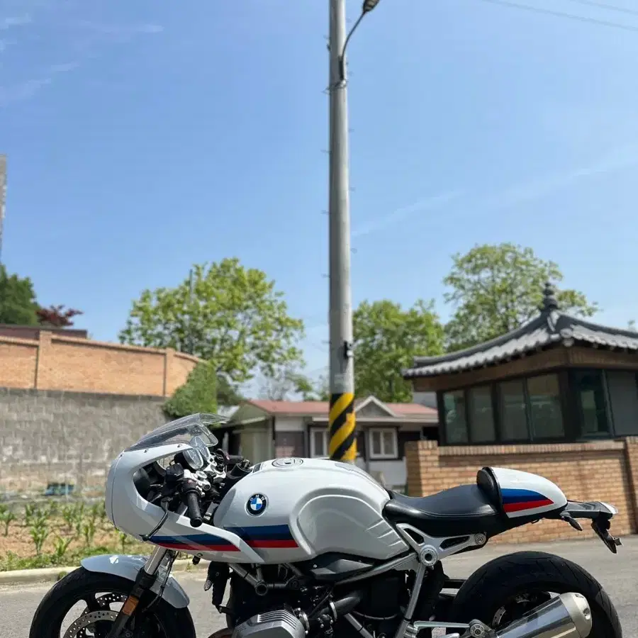 17년 1BMW R9T 레이서1200cc 기함급 오토바이 스쿠터