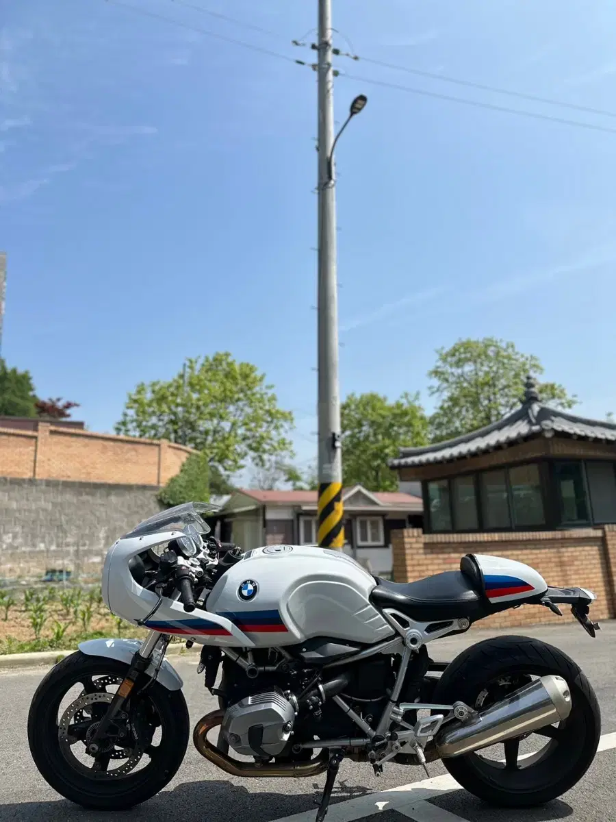 17년 1BMW R9T 레이서1200cc 기함급 오토바이 스쿠터