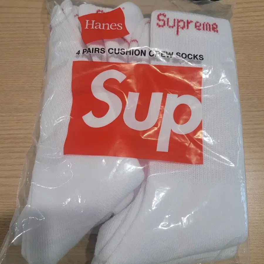 새상품  SUPREME  Hanes 슈프림 해인즈 크루삭스 4족