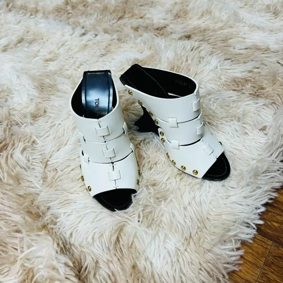 톰포드 LEATHER MULES 힐 샌들(신발, 로퍼, 스니커즈)