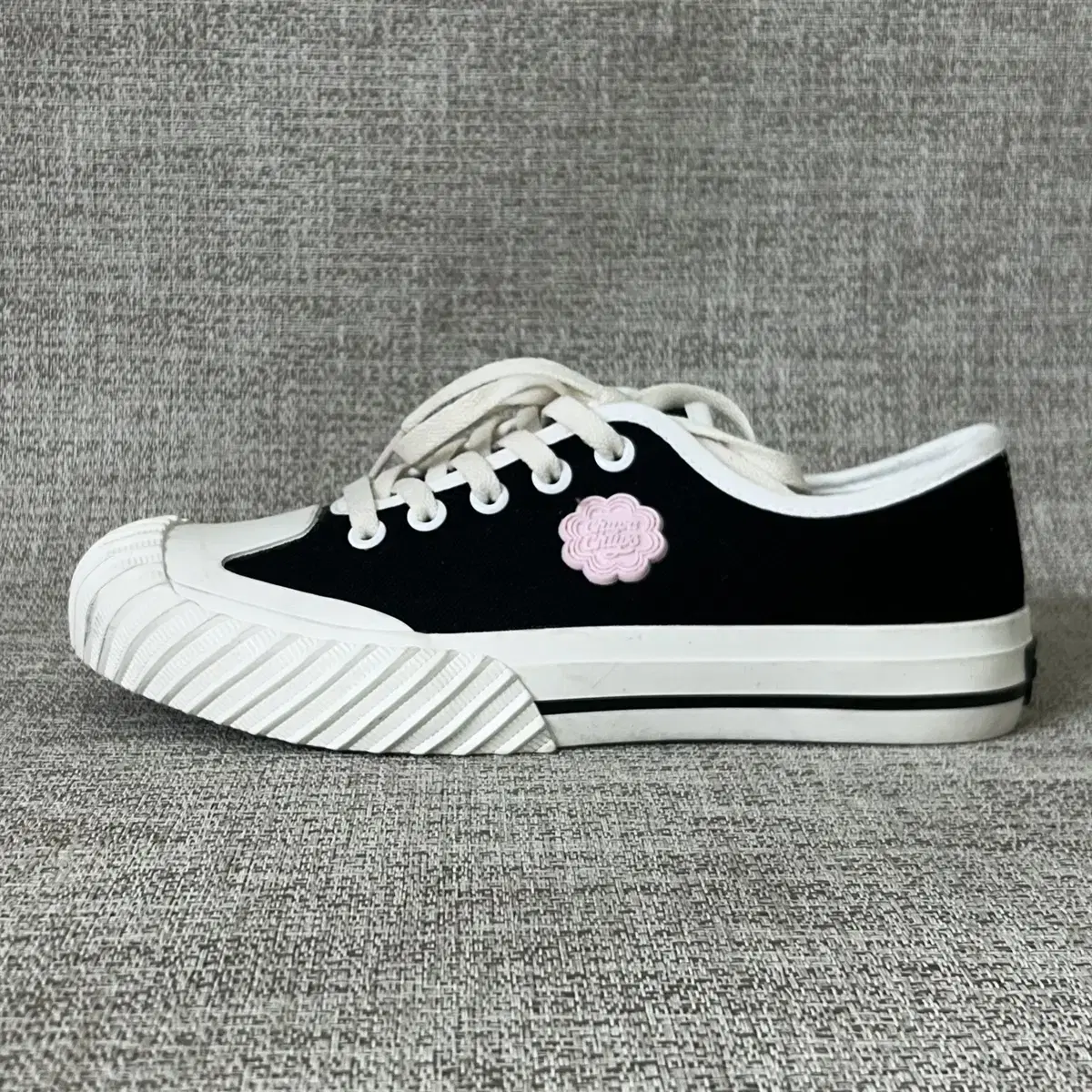 [Women's 230] Chupa Chups Milky Sneakers