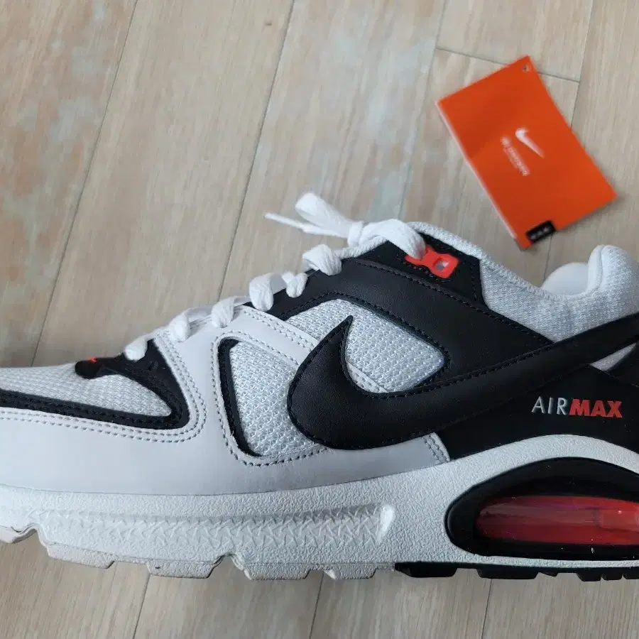 나이키 AIR MAX COMMAND 운동화