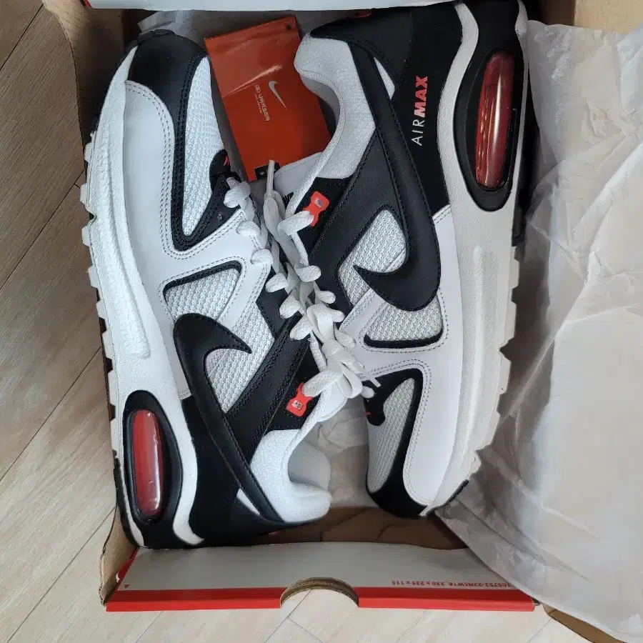 나이키 AIR MAX COMMAND 운동화