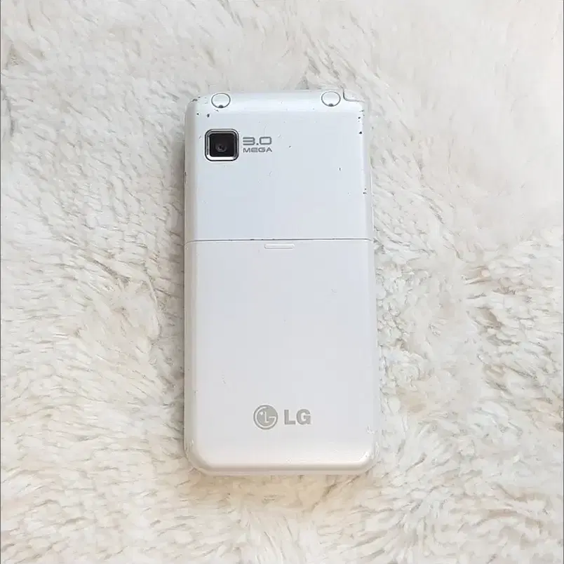 LG-LU1400 와이드 뷰 OZ 화이트 색상_폴더폰(옛날폰)