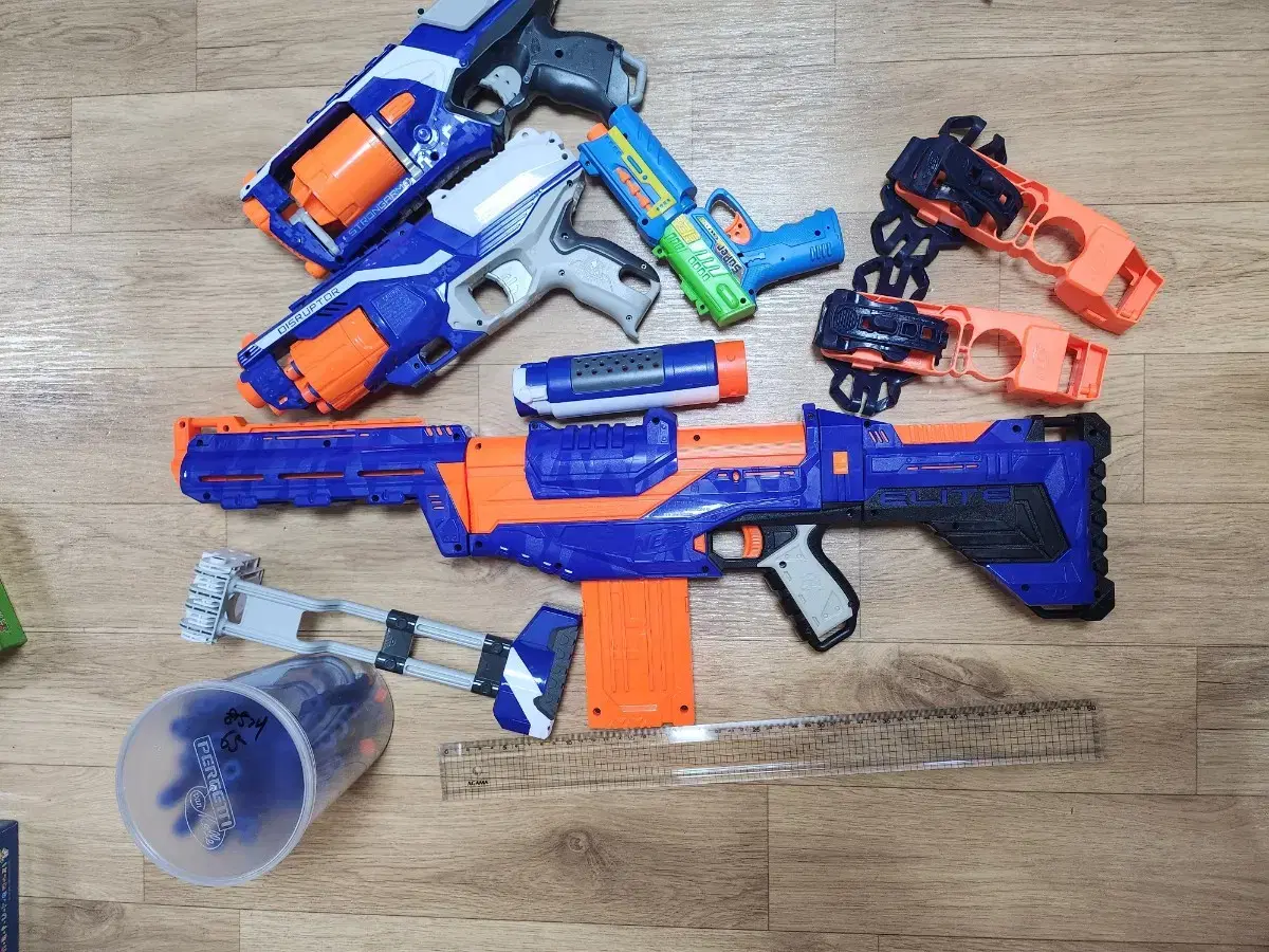 4 nerf guns total