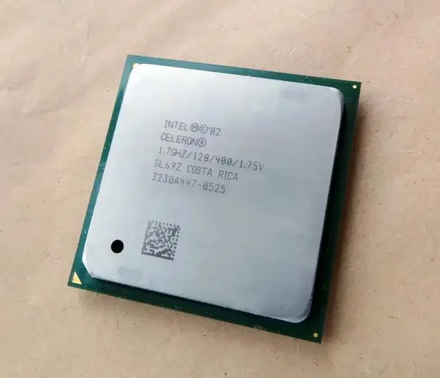 Intel Celeron 1.7GHz + 삼성 DDR 1GB