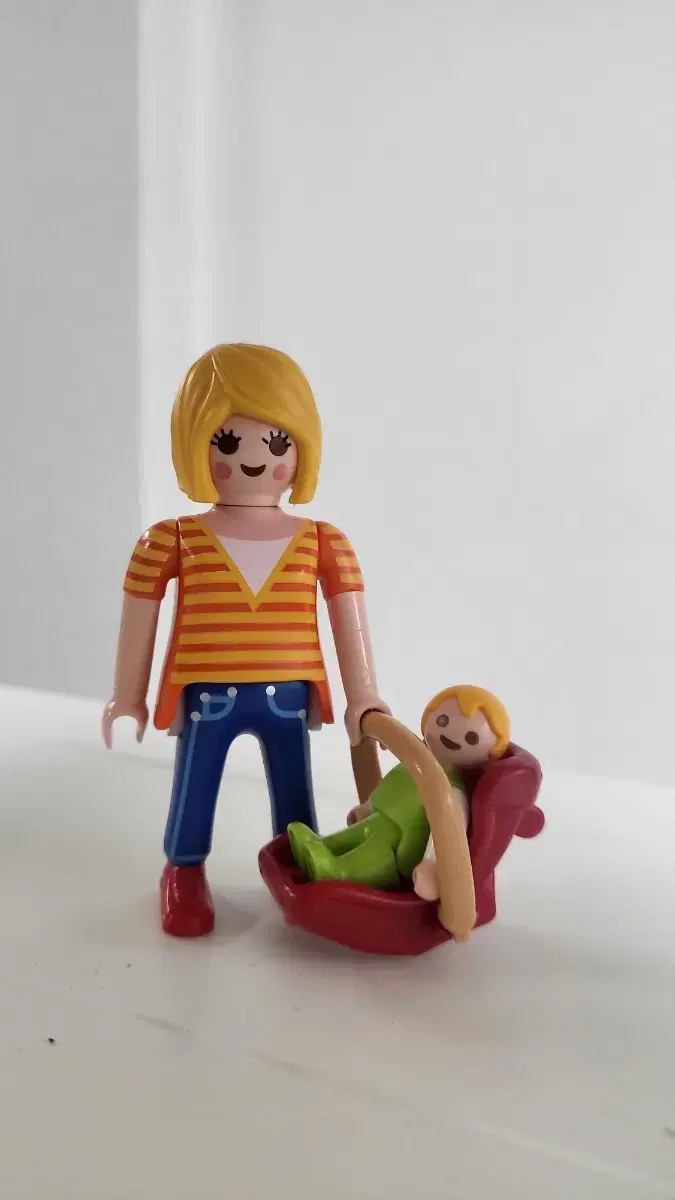 Playmobil Mommy and Baby