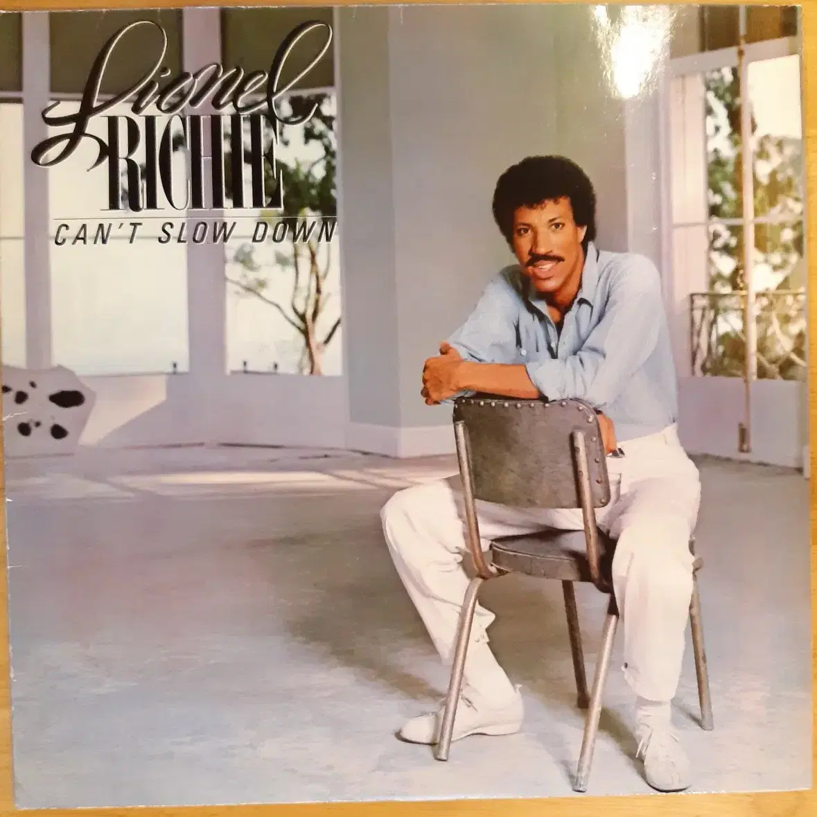 Lionel Richie can't slow down lp