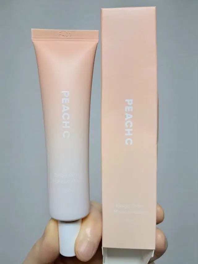 (새제품) PEACH C 피치씨 베이스 ㅡ50%할인