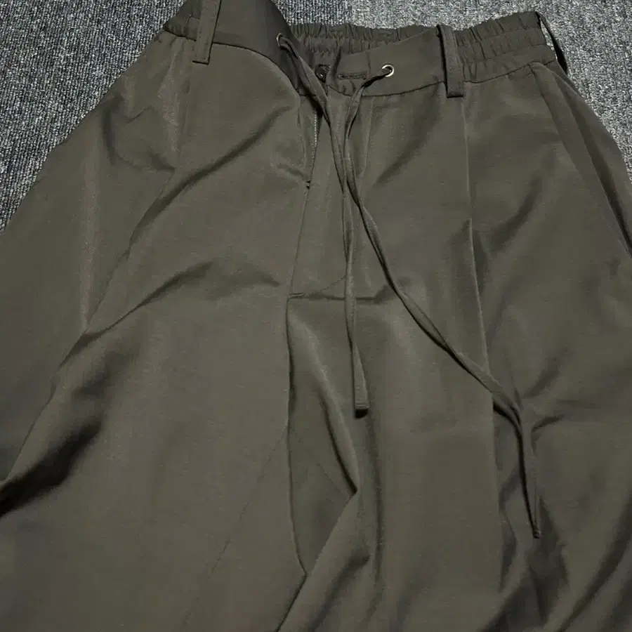 어나더오피스 21SS wool Easy Pants