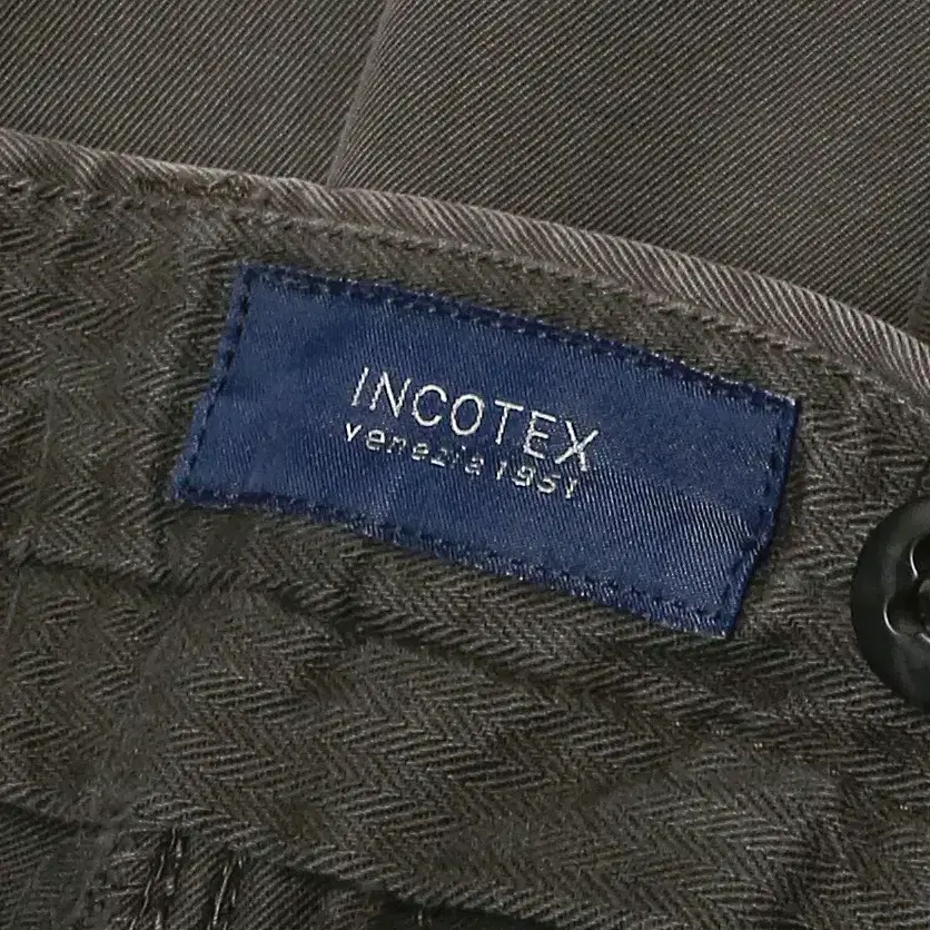 인코텍스 [Incotex] 다크 카키 치노 팬츠