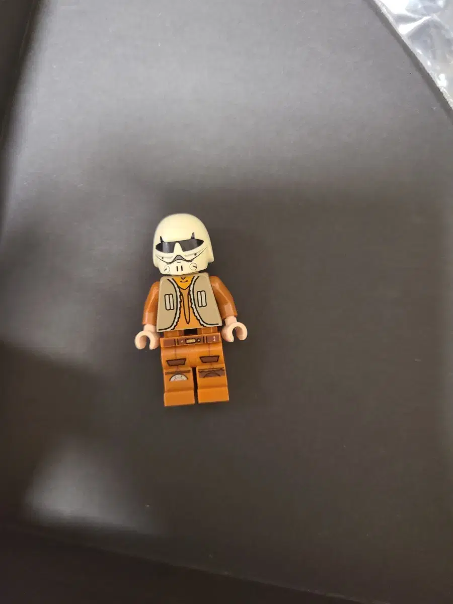 LEGO Star Wars Ezra + Helmet