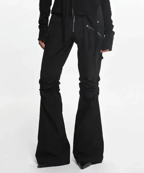 나체 EXPOSURE ZIP DETAIL PANTS 디테일 나일론 부츠컷