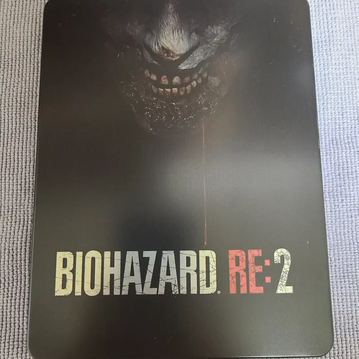 커스텀 ps4 ps5 바이오하자드 RE2 스틸북 판매합니다.