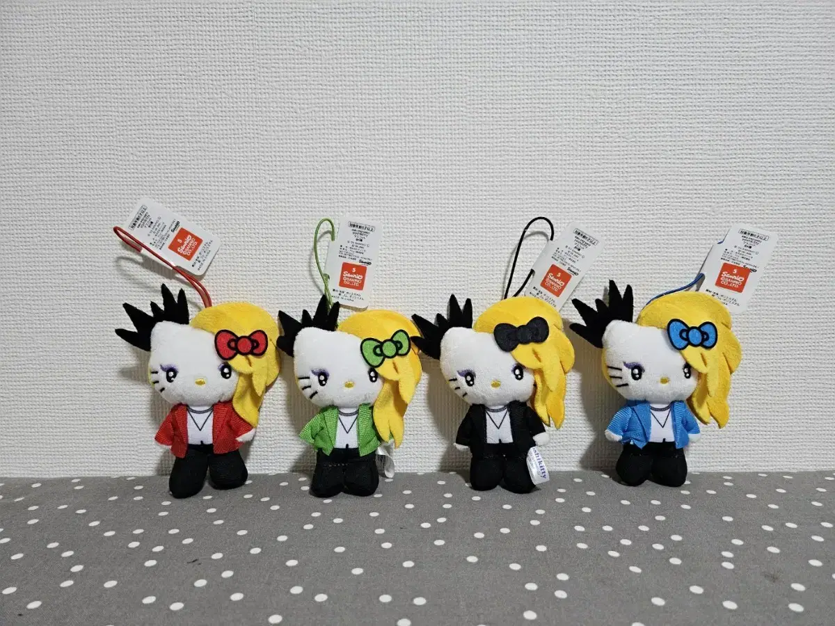 Yoshi yoshi Kitty mascot doll keyring 4 types