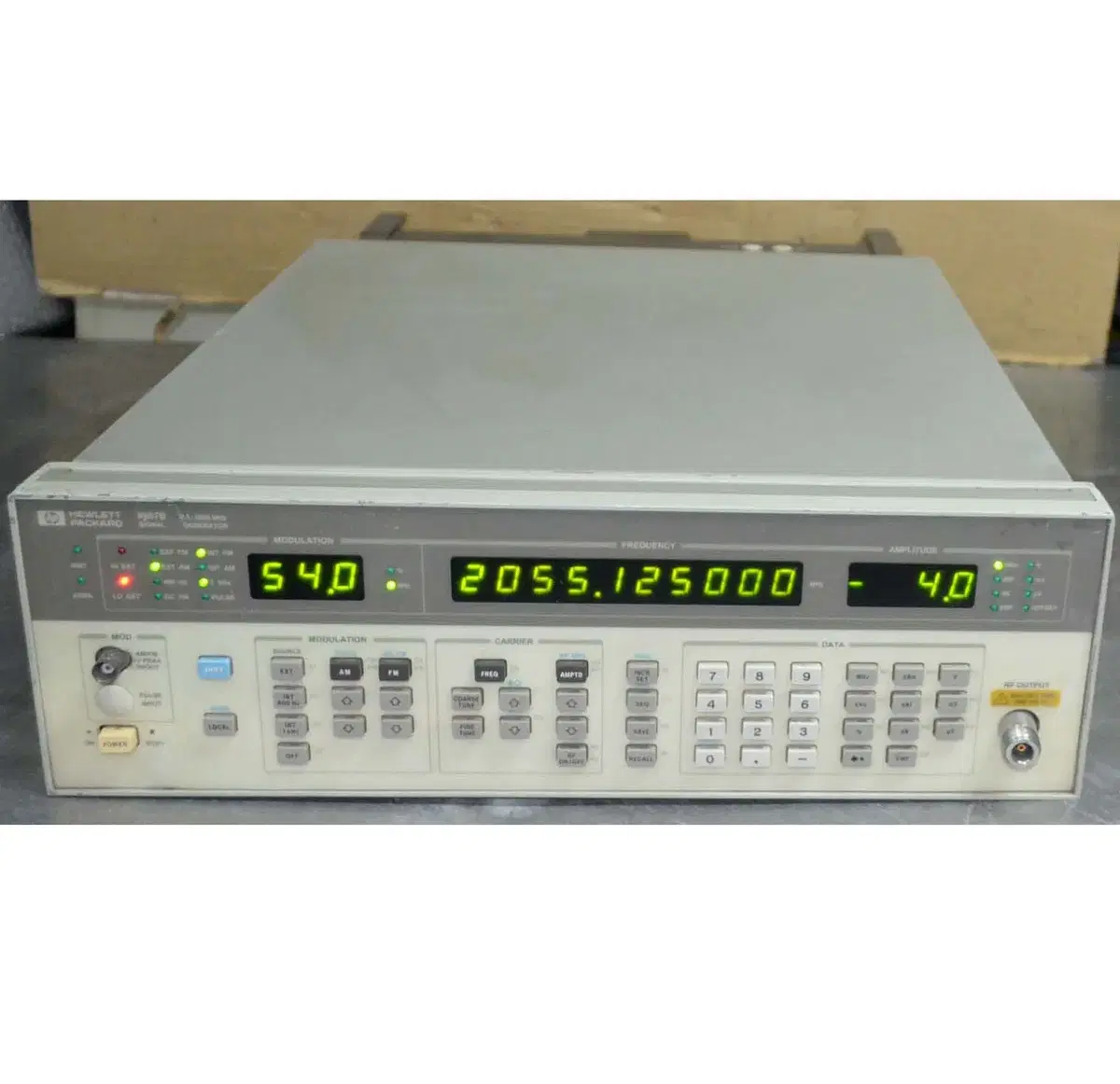 HP 8657B 0.1-2060Mhz Signal Generator