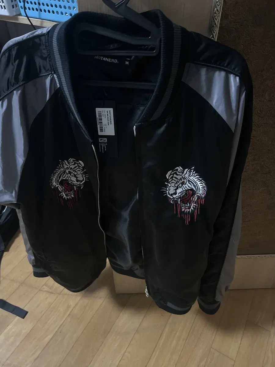 낫포너드 아우터 Tiger Satin Blouson Jacket