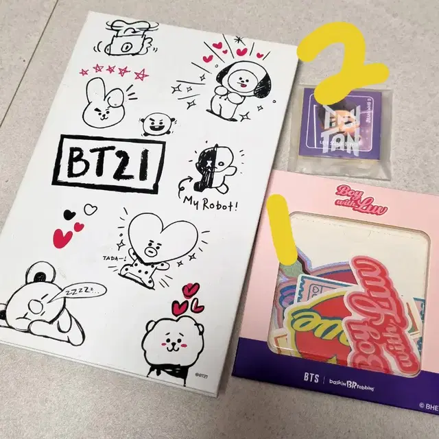 한정판 미개봉 BT21 투썸 콜라보 다이어리, 베라 콜라보 스티커