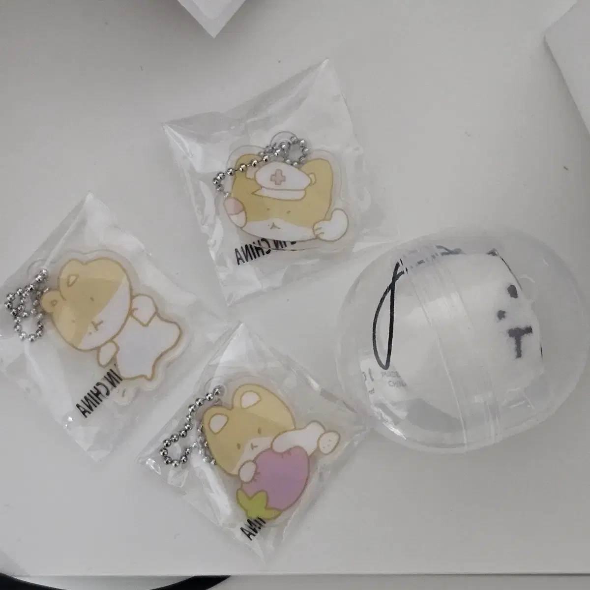 Exo baekhyun pop up Store teolaegi acrylic keyring special Gacha (unsealed)