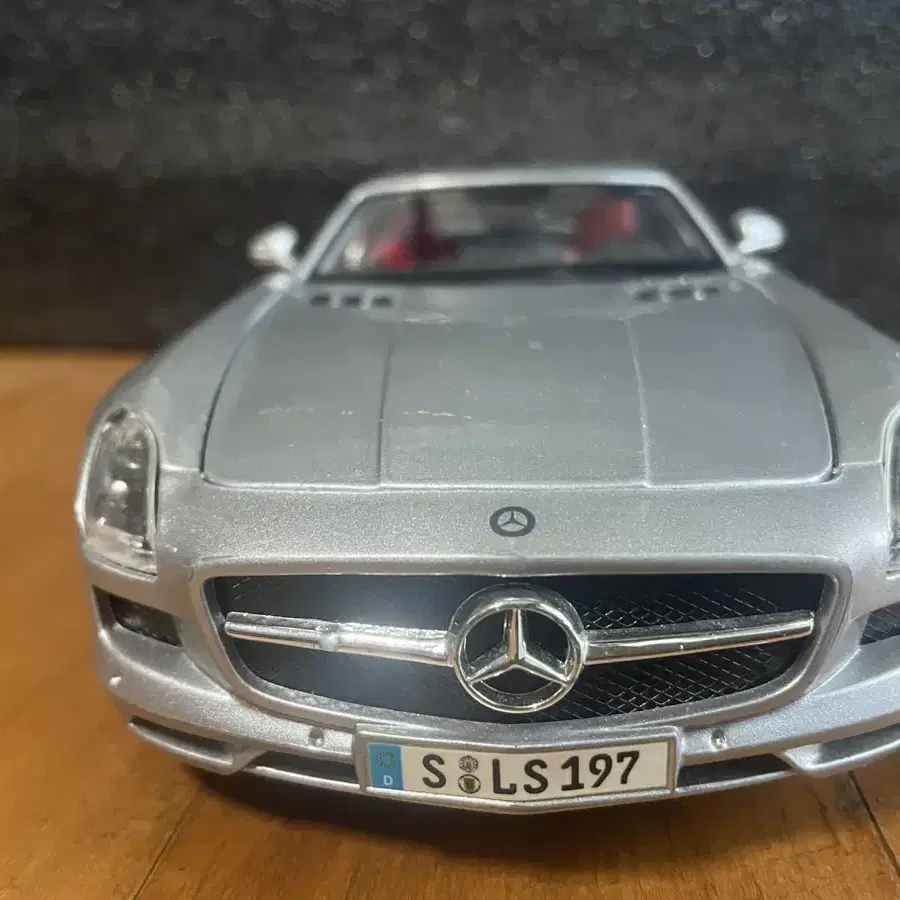 메르세데스 벤츠 SLS AMG 1:18 다이캐스트 피규어 인테리어 소품