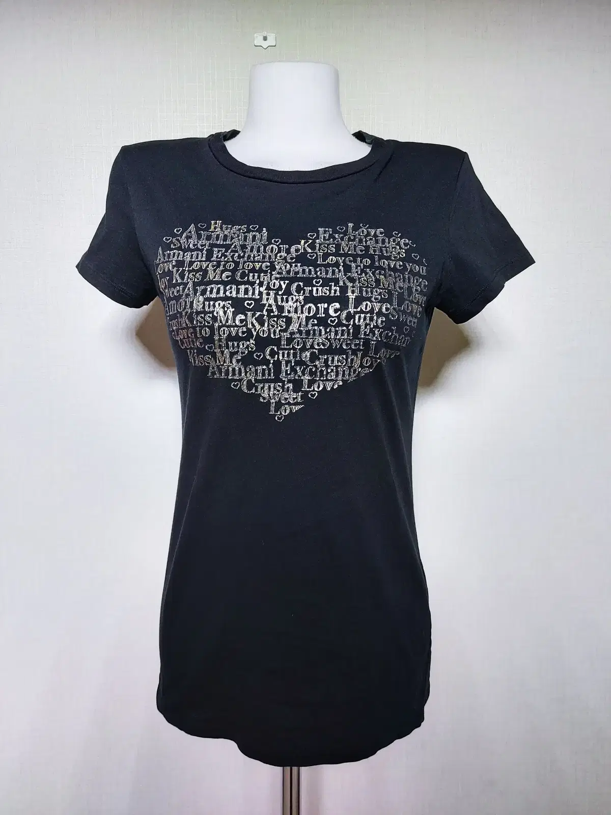 Armani Exchange Women's T-Shirt Black Heart 66 Vahn Short Sleeve Tee M