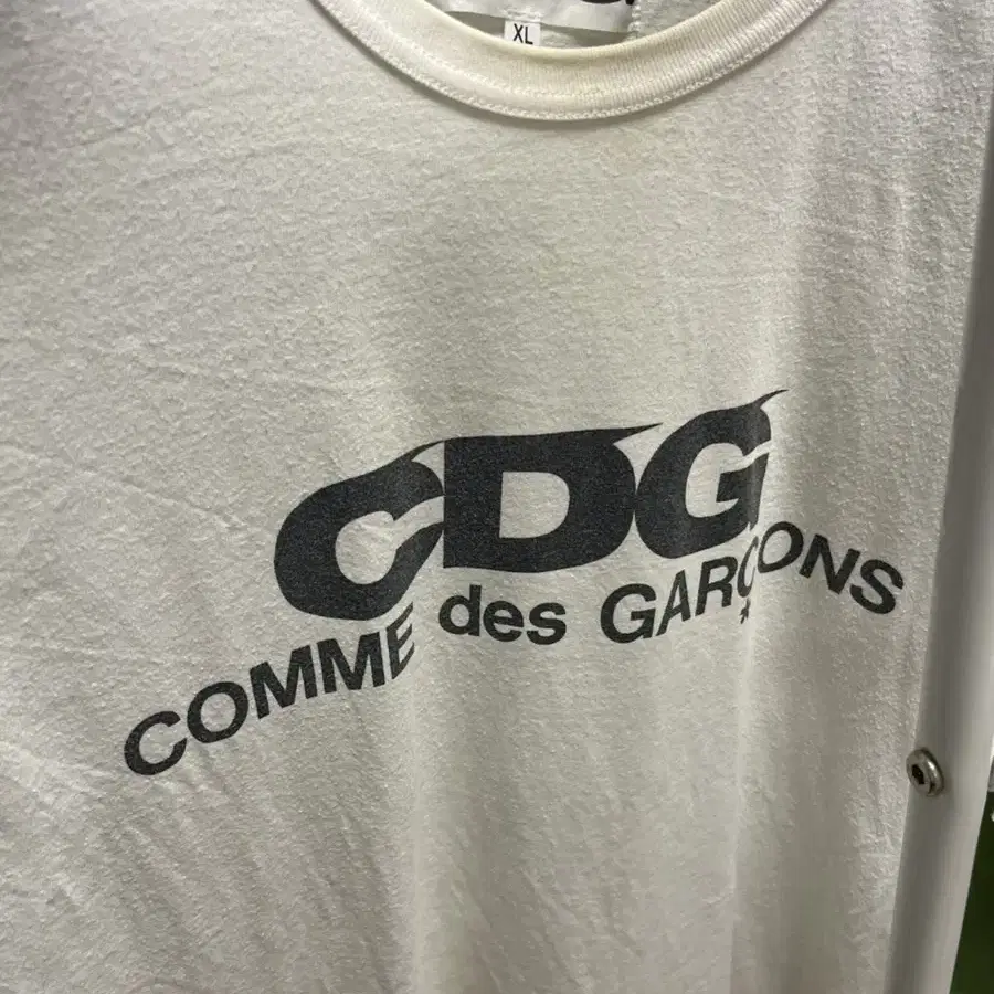 꼼데가르송 cdg 반팔 xl