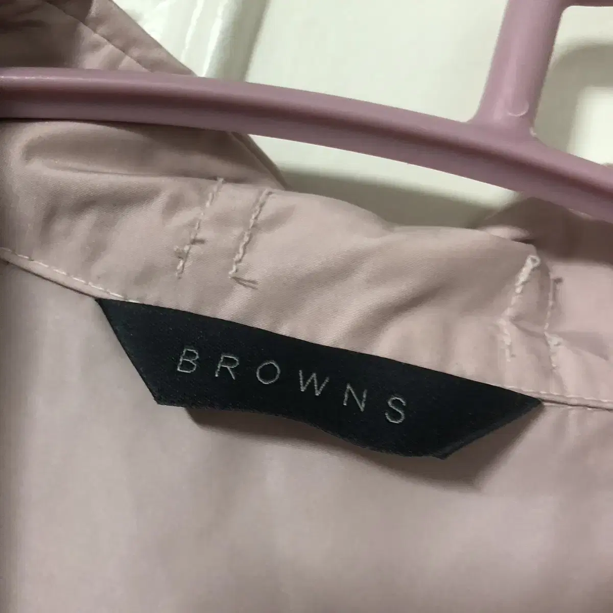 BROWNS 브라운즈 핑크 러블리 리본 바스락 아방벌룬 블라우스 겸 자켓