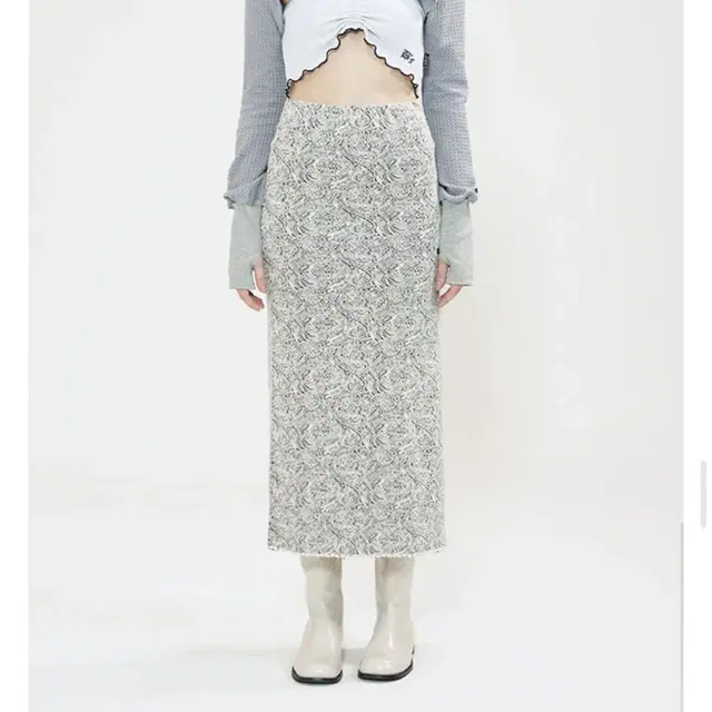 비피피 paisley lace long skirt _ light gray