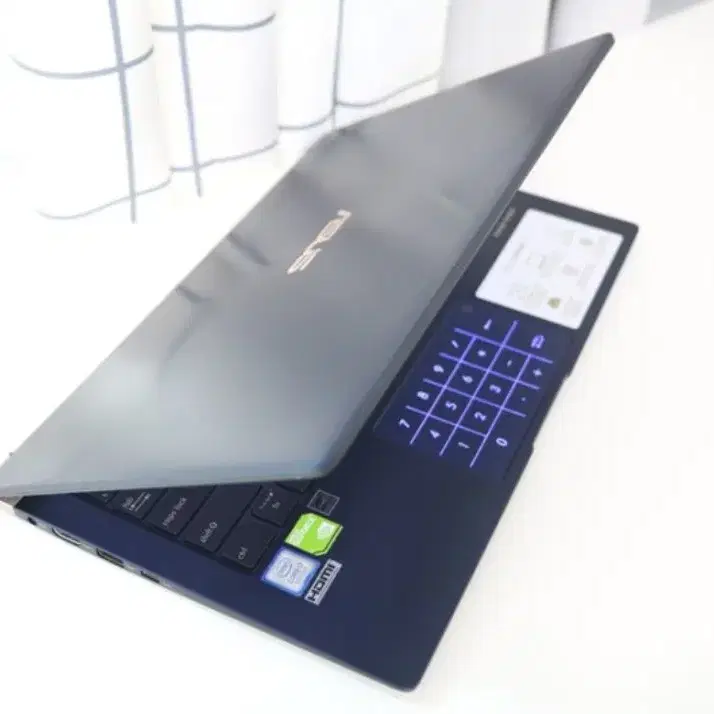 ASUS ZenBook 14인치 노트북