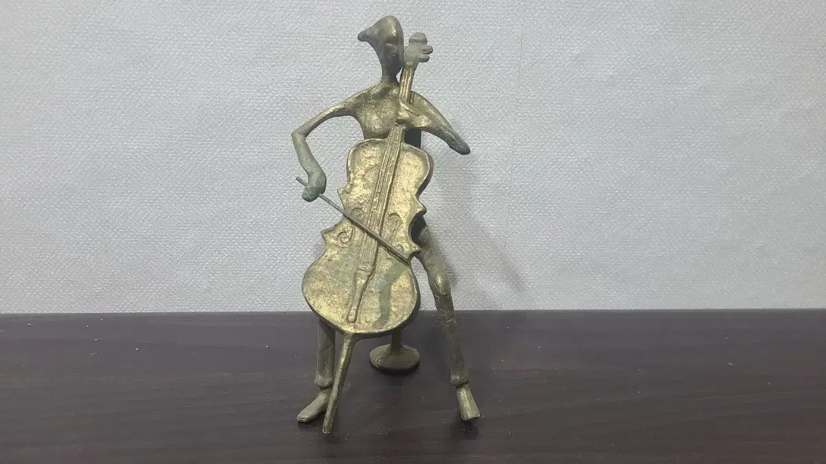 Vintage Bronze Cellist Figurine