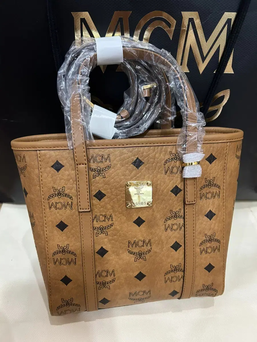 Mcm정품새상품 Mcm toni shopper in visetos