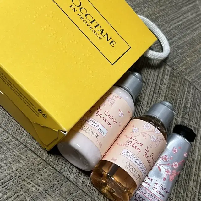 !!파격할인!! [L'Occitane] 록시땅 미니 체리블라썸 3종