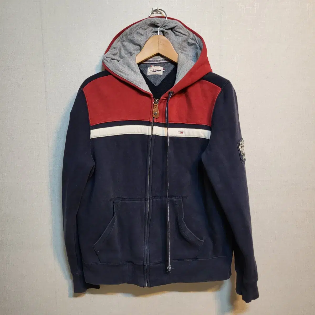 A357 [M] Tommy Hilfiger Denim Hooded Zip Up