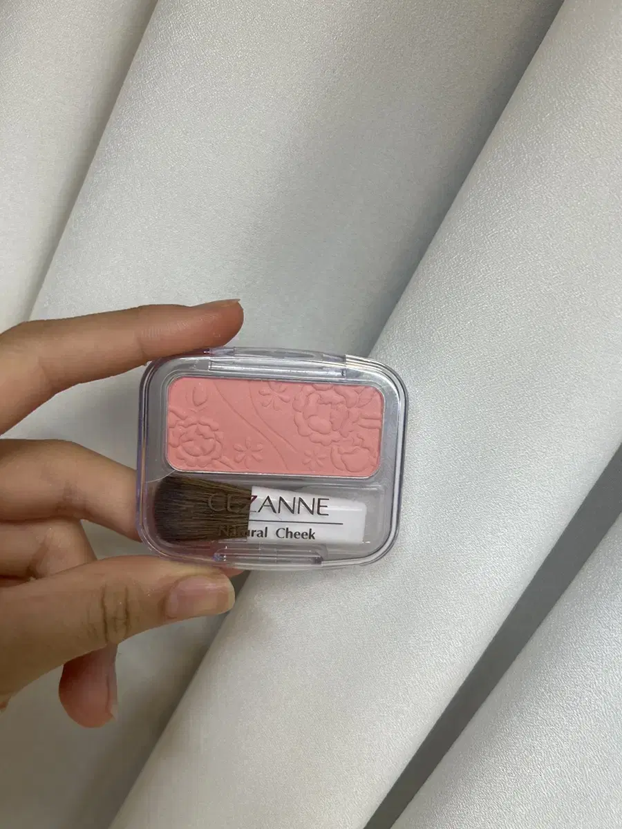 Japanese blusher