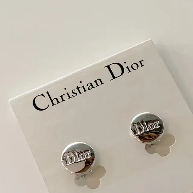 Dior 디올 정품 클립형 귀걸이