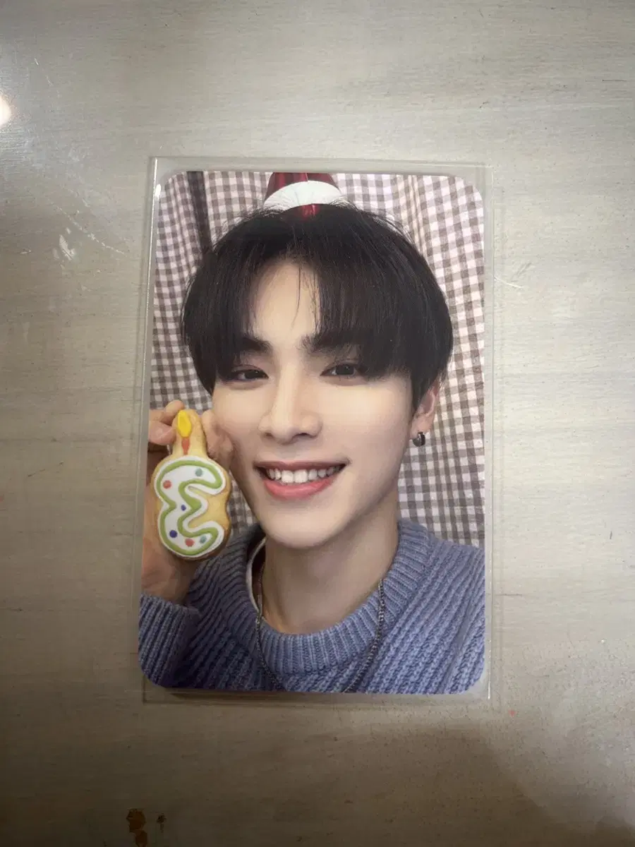 Xiaojun 4th anniversary photocard WTS