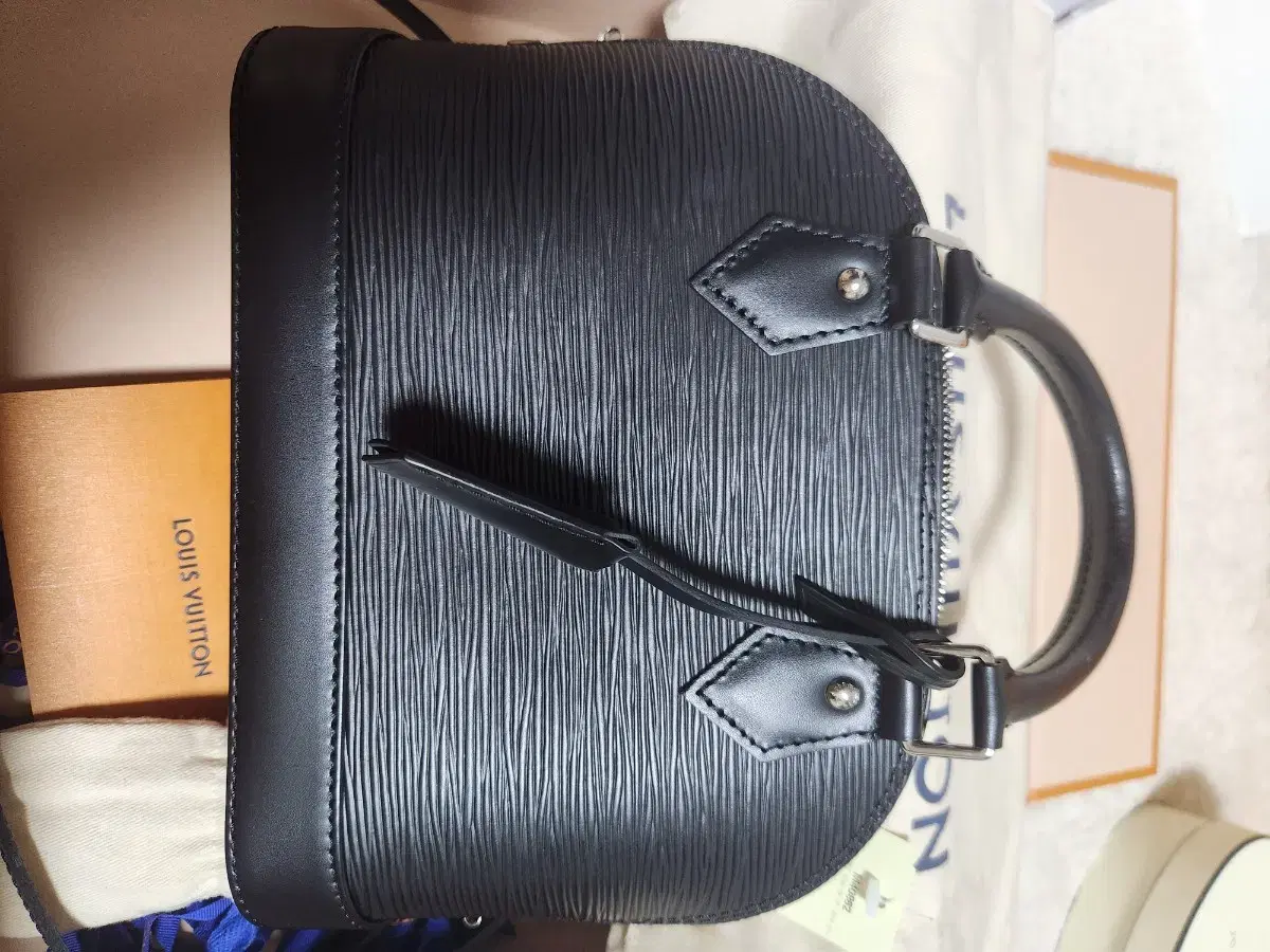 Louis Vuitton Almabb Epi