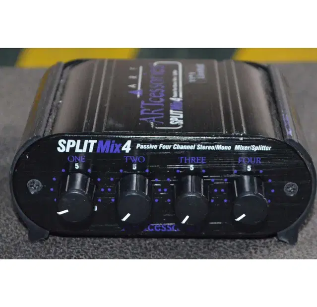 SPLITMix4 Splitter,Mixer