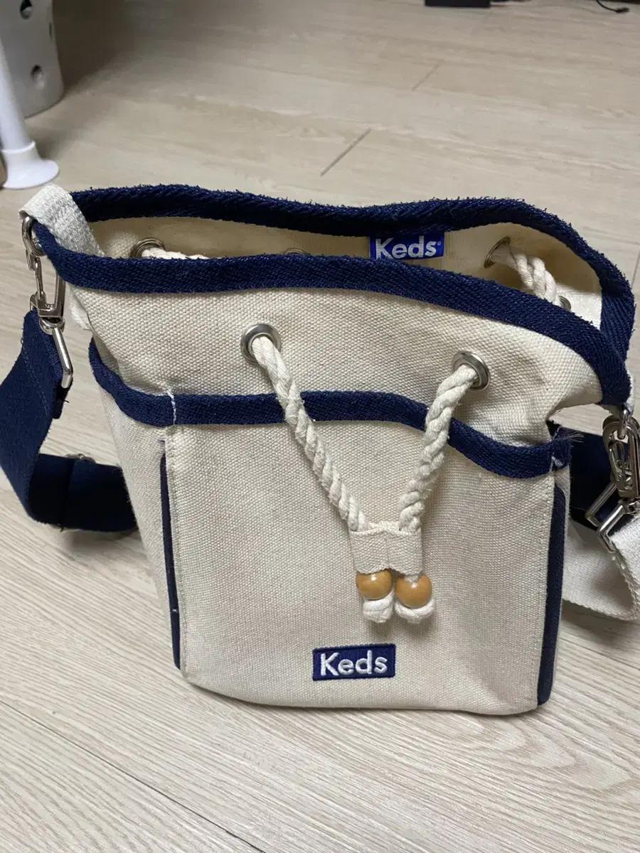 Keds 복조리가방 판매합니다