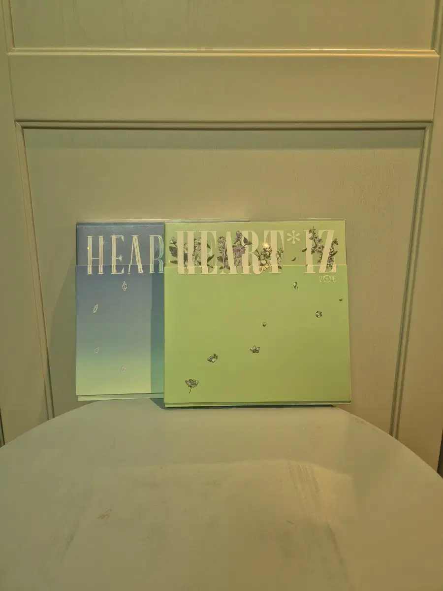 iz*one heart*iz album sells (photocard x)